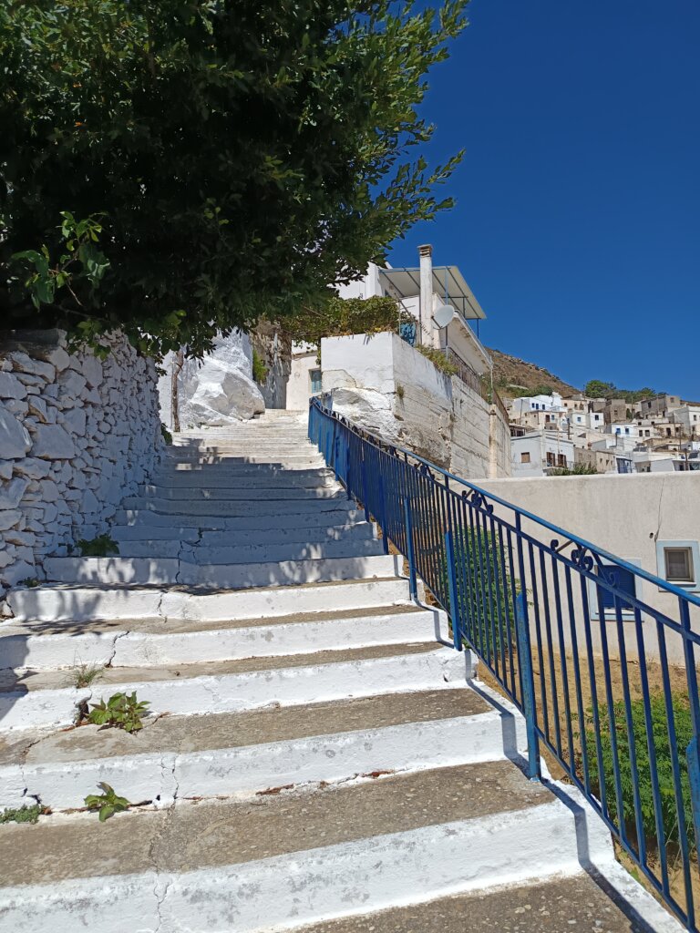 On monte à Komiaki